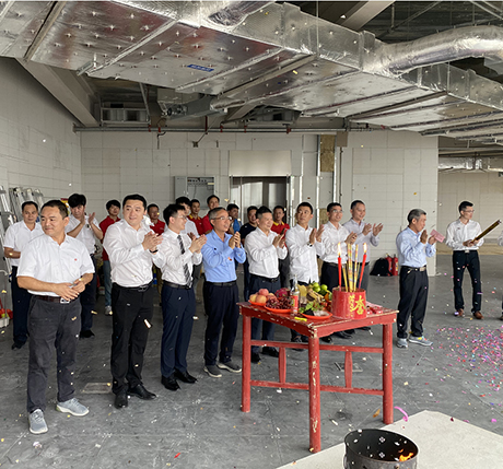筑夢灣區，攜手啟航，未來可期 記國鵬集團前海總部裝修開工儀式